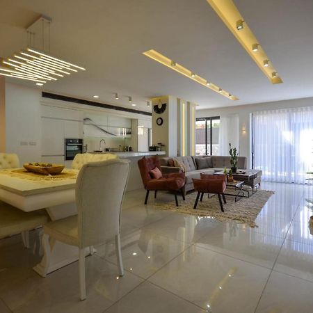 Sweet Home Shahamon Eilat Bagian luar foto